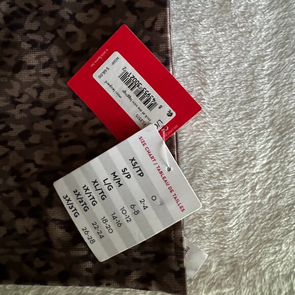 Spanx Leopard Print Look at me Now Leggings NWT - Picture 3 of 3